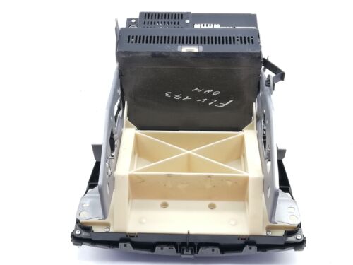 LEXUS IS II GSE2, ALE2, USE2 Music Player Without GPS 86120-53370 2008 13333878 - Picture 2 of 5