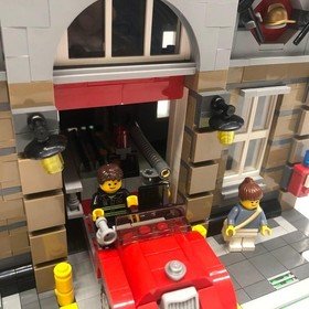 LEGO 10197 Fire Brigade Advanced models Modular Buildings 2009 Complete