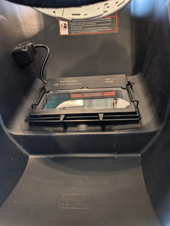 Casco de soldadura Deko Superweld Free negro alimentado por energía solar oscurecimiento automático ¡Con!... Foto 4 de 4