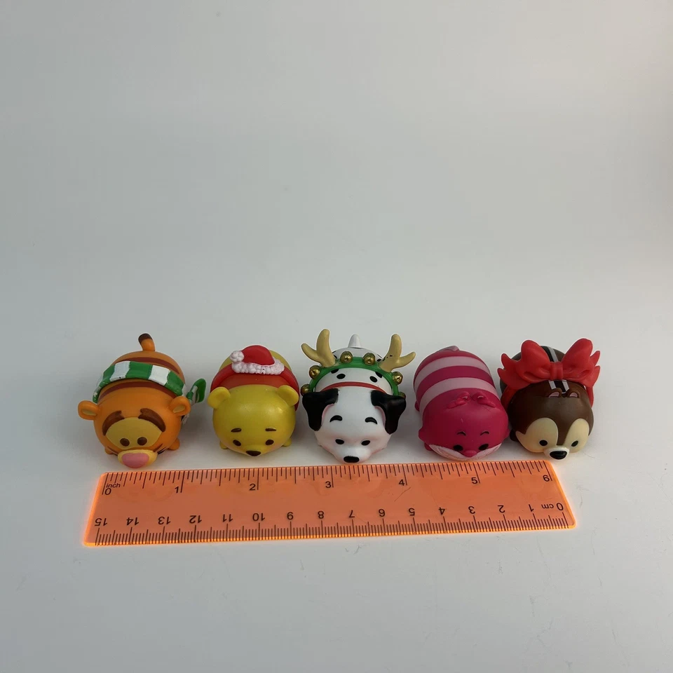 Disney Tsum Tsum Surtido Vinilo Figuras y Accesorios Navidad Set 21 piezas Lote Foto 2 de 4