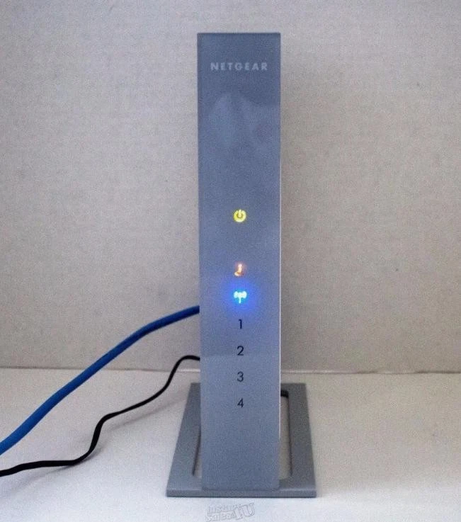 Netgear RangeMax WNR834B 270 Mbps 4-Port 10/100 Wireless N Router WNR834B-100NAS - Image 2 of 4
