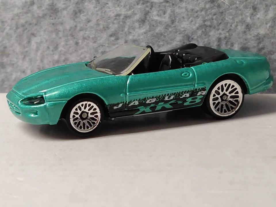 Hot Wheels VTG 1998 First Editions Green JAGUAR XK8 Black Interior- Loose Mint! - Image 2 of 4