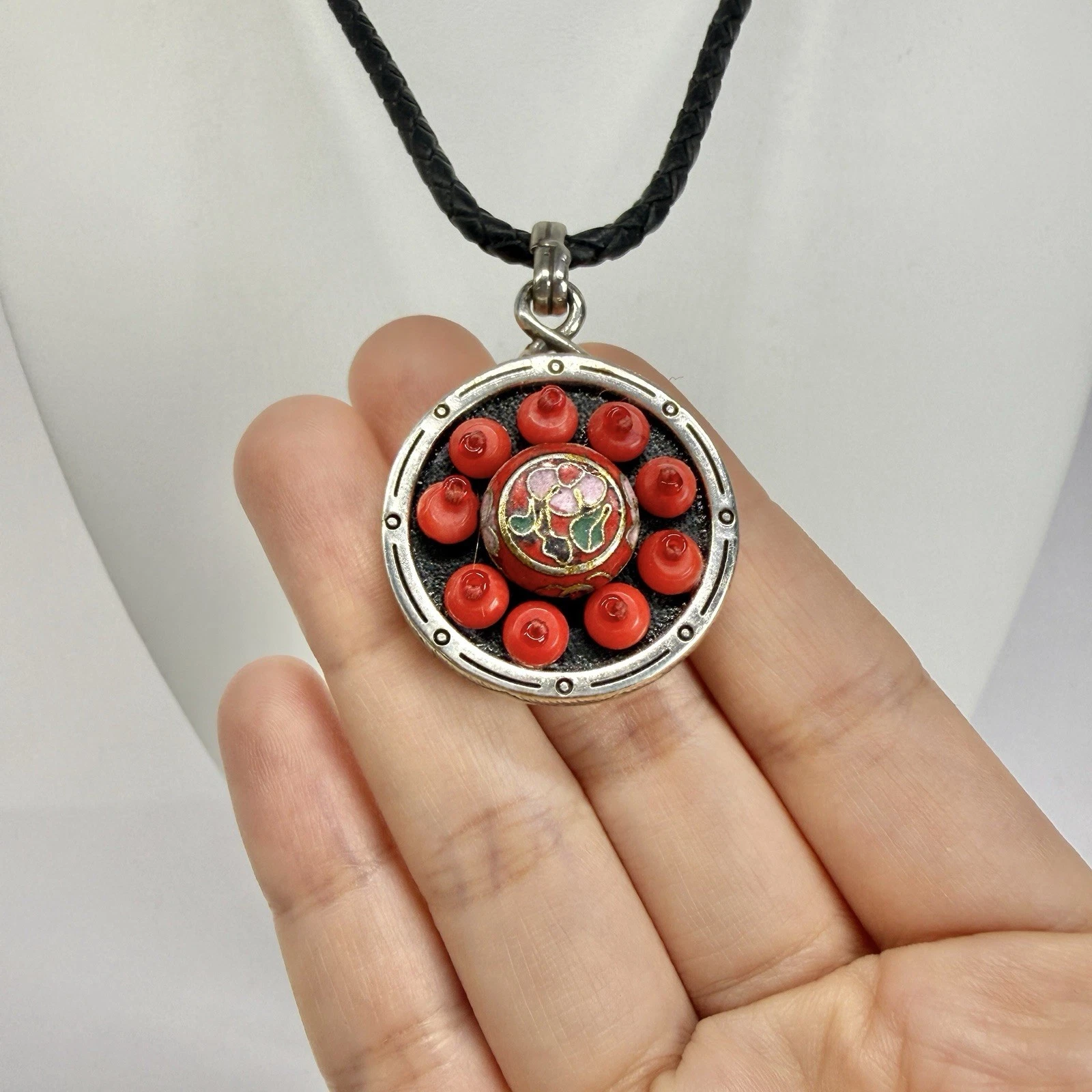 BRIGHTON Pagoda Cloisonné Pendant Silver Tone Vintage Necklace Jewelry N570