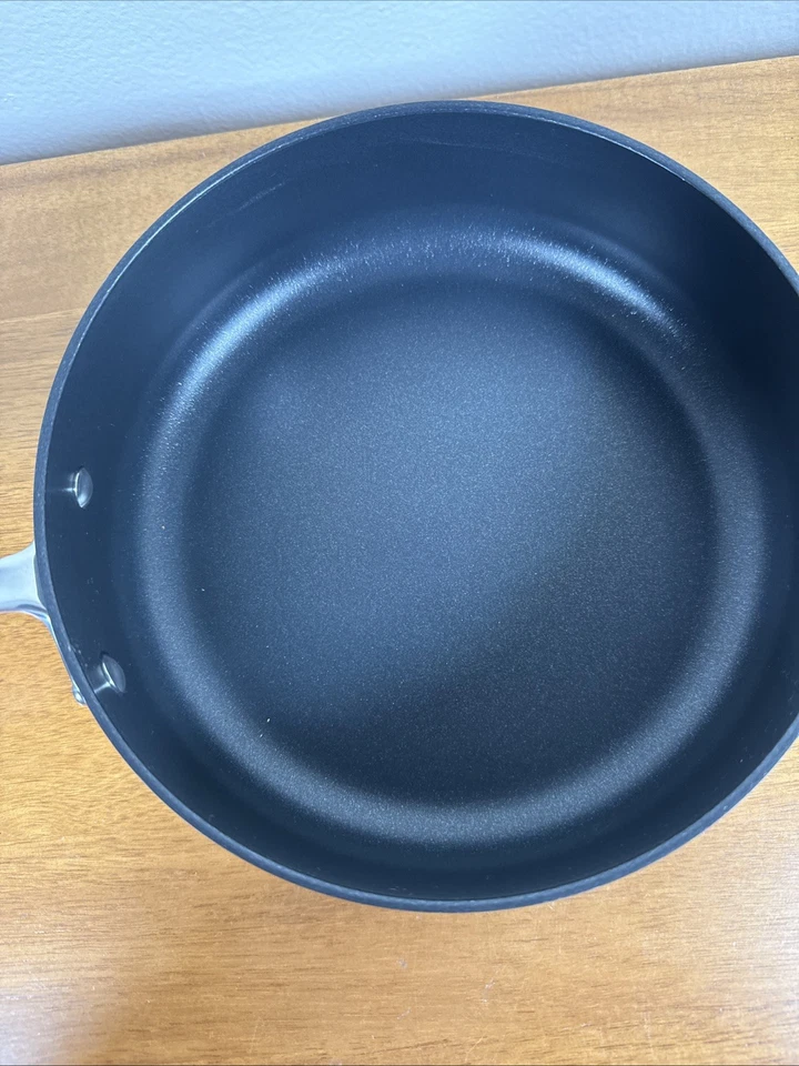 All-Clad Anodized HEAVY Non-Stick 2.5 Qt. Quart Saucepan No Lid - Image 3 of 4