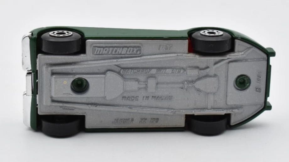 Matchbox Superfast Jaguar XK 120 Cabriolet verde. Made in Macao - Immagine 4 di 4