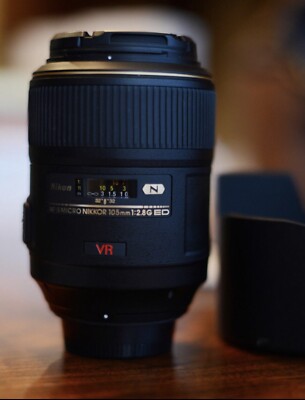 Nikon AF-S VR Micro-NIKKOR 105mm IF-ED Lens