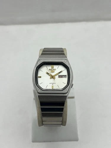 Vintage Seiko 5 7009-535A Automatic 17 Jewels Octagon White/Gold Men’s Watch JPN