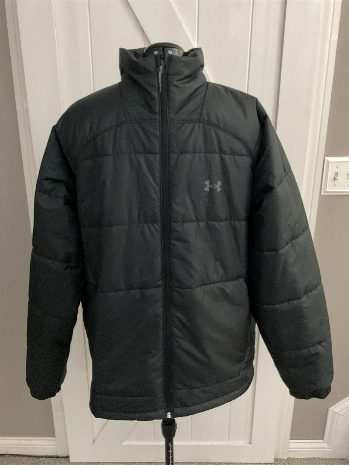 Under Armour Men's Storm Insulated Jacket 1380871 Black/Ptc Grey Size XL NWT A9