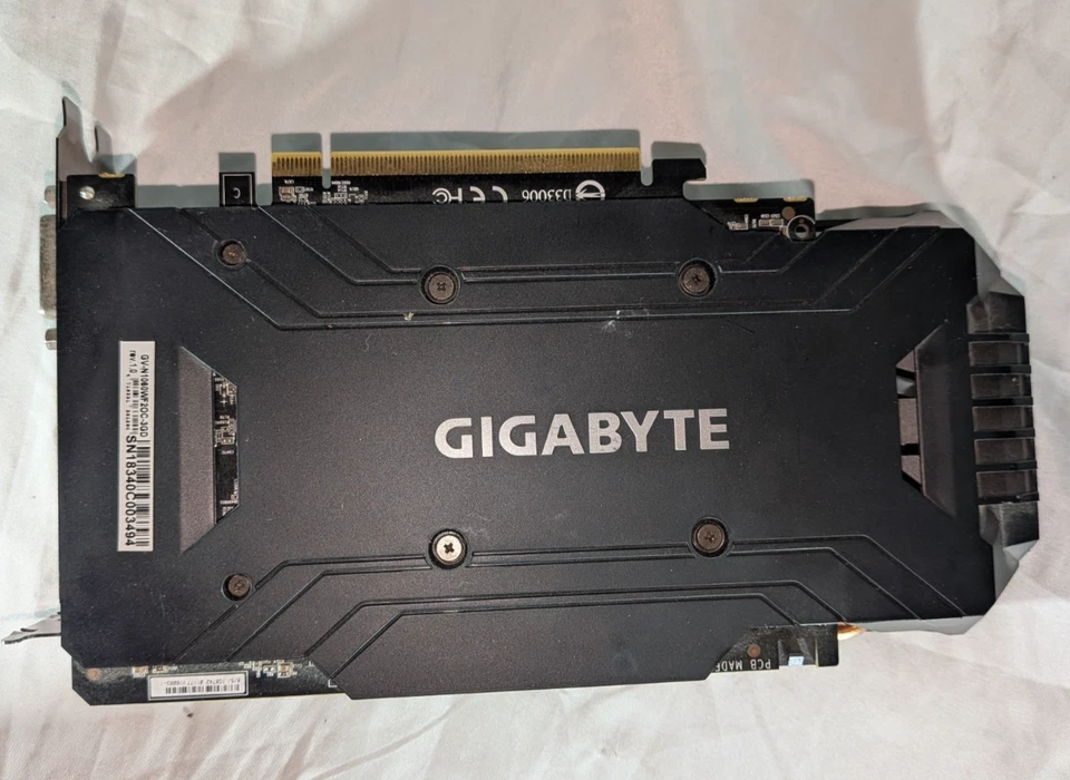 GIGABYTE GTX 1060 6GB GDDR5 Gaming Graphics Card GV-N1060D5-6GD - Image 2 of 4