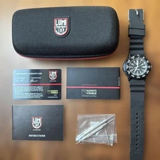 Luminox Navy SEAL 3000/3900 V3 Diver Watch Quartz Rubber Band Swiss Made