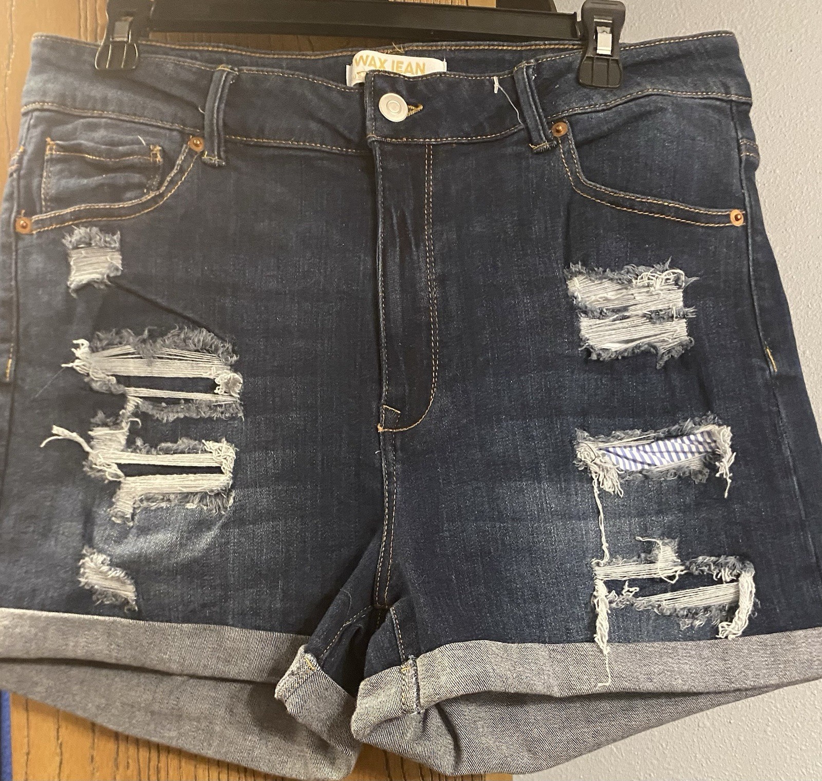 WAX JEAN Sustainable Denim Women’s Dark Wash Cuffed Cut Off Shorts Size 10