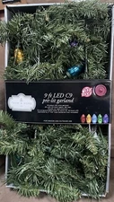 GARLAND PINE 9FT LED C9 PRE-LIT WIRELESS BATTERY OPERATED W/TIMER INDOOR