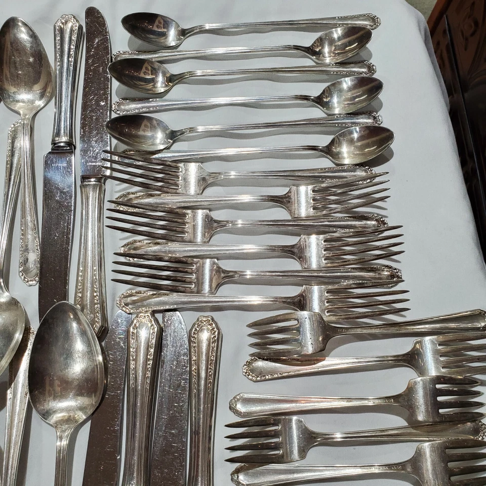 Sterling Silver MARIANNE 37 piece set for 6 fr 1935 3.03 lbs Natlonal Silver Co - Image 4 of 4