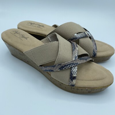 Soft Style Hush Puppies Sandals N Dress Shoes Wedge Heel