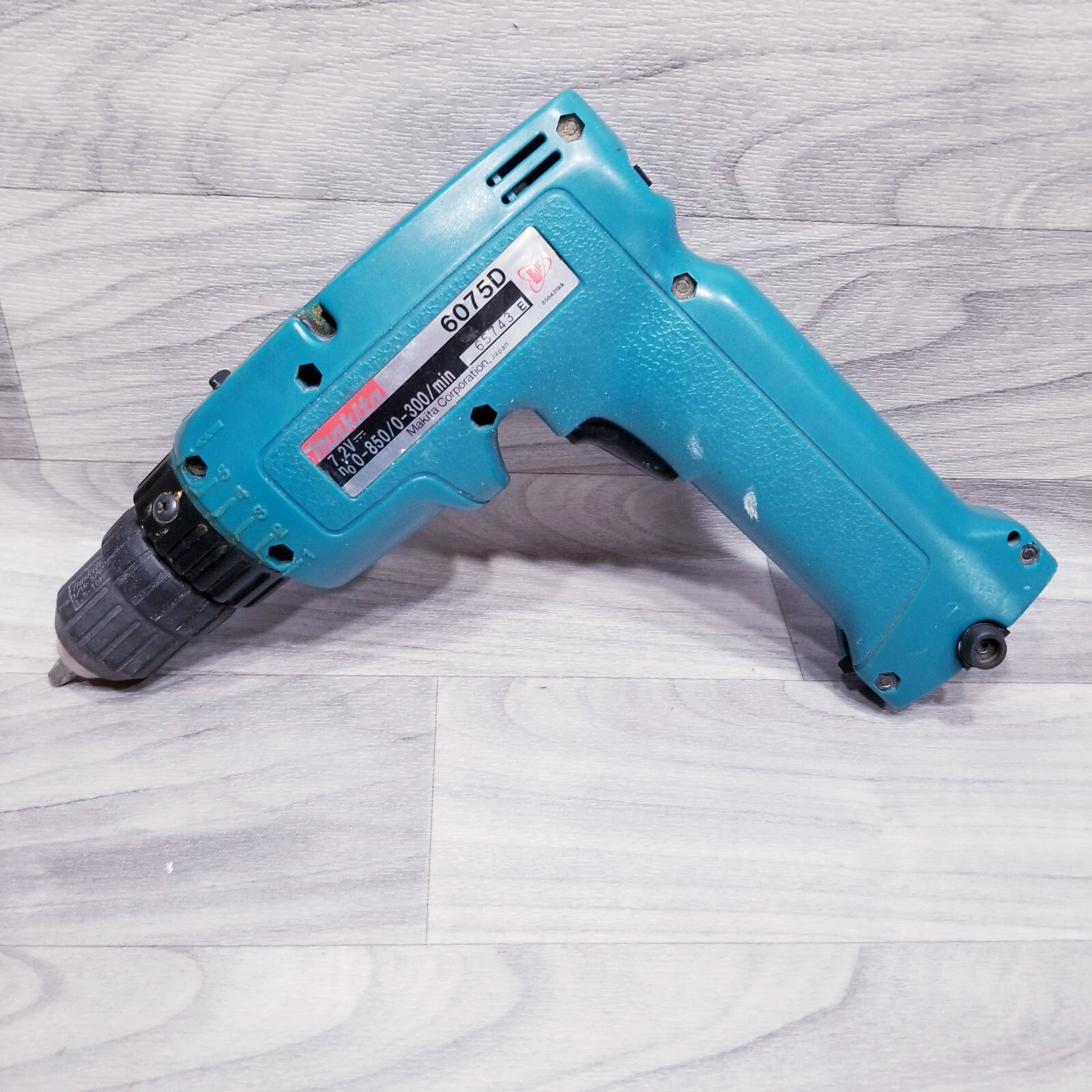 Makita 6075d Cordless Drill Driver 