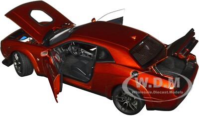 2022 DODGE CHALLENGER R/T SCAT PACK WIDEBODY SINAMON STICK 1/18 BY
