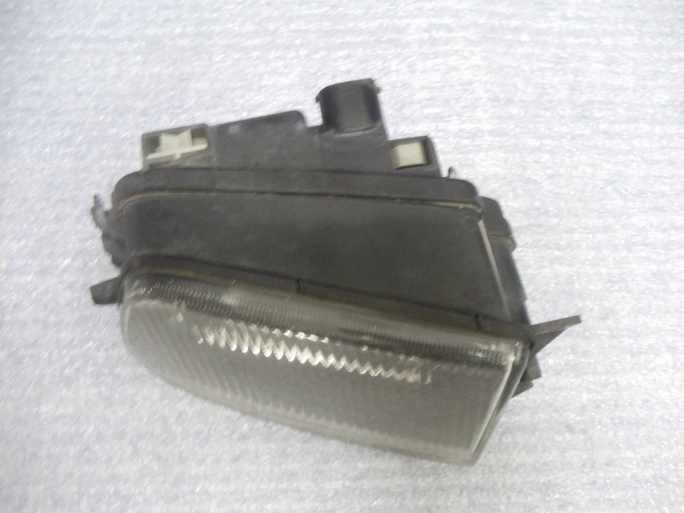 Faro antiniebla izquierdo bmw 528i, 540i, Z3 1995-2000 63178377383 Foto 2 de 4