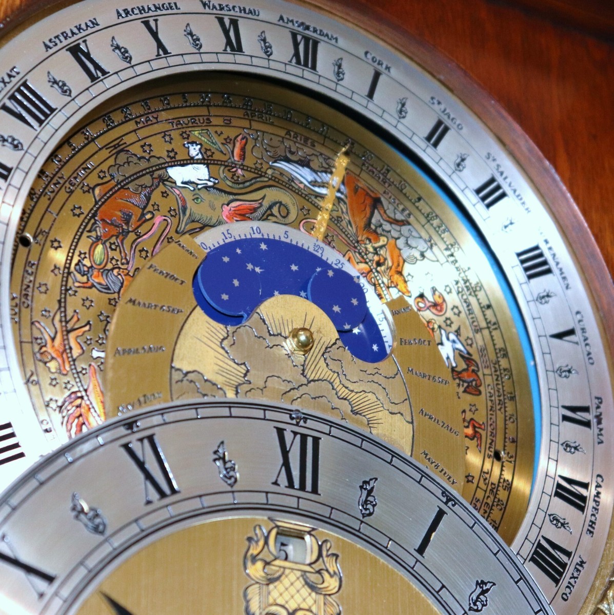 CHRISTIAAN HUYGENS Clock Full CALENDAR Mantel Triple Chimes