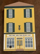 The Cats Meow Village 1992 Series 10 - The Owl & The Pussycat Shelf Sitter
