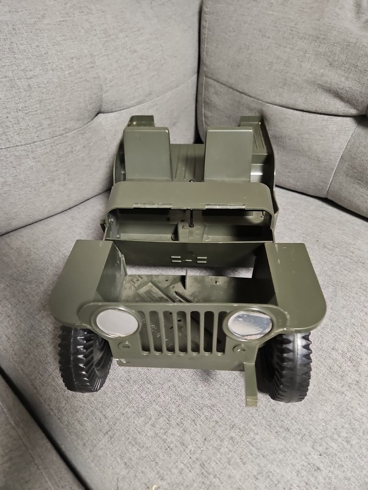 Vintage 1960's G.I. Joe Toy Jeep Model Truck Car Antique Die cast Must