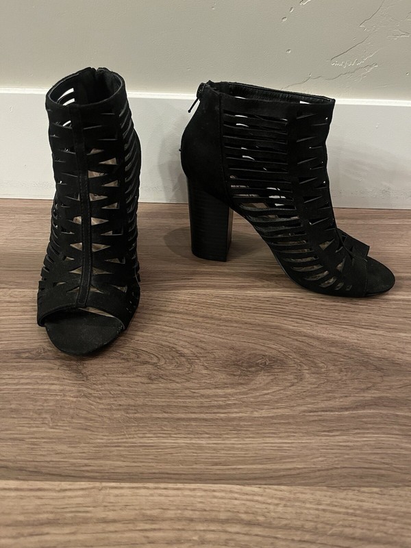 Just Fab Black Hills Size 7 Women 