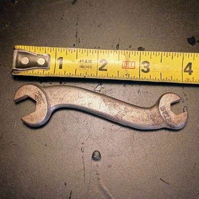 Antique 1910s Whitman & Barnes W&B S Curve Wrench 671B