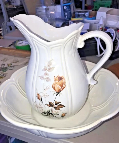 VTG McCoy Pottery White Floral Water Pitcher & Basin  #7529 Made in USA  272