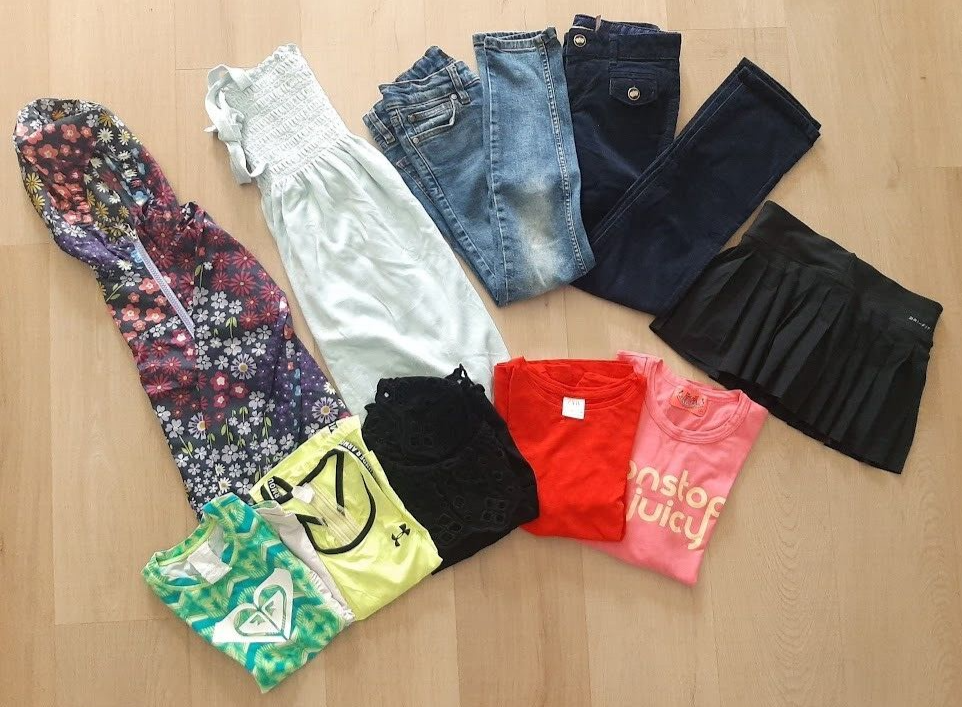 SACAI X NIKE 10 pezzi vestiti bambina taglia 8 9 S giacca corta tshirt jeans Juicy couture Nike