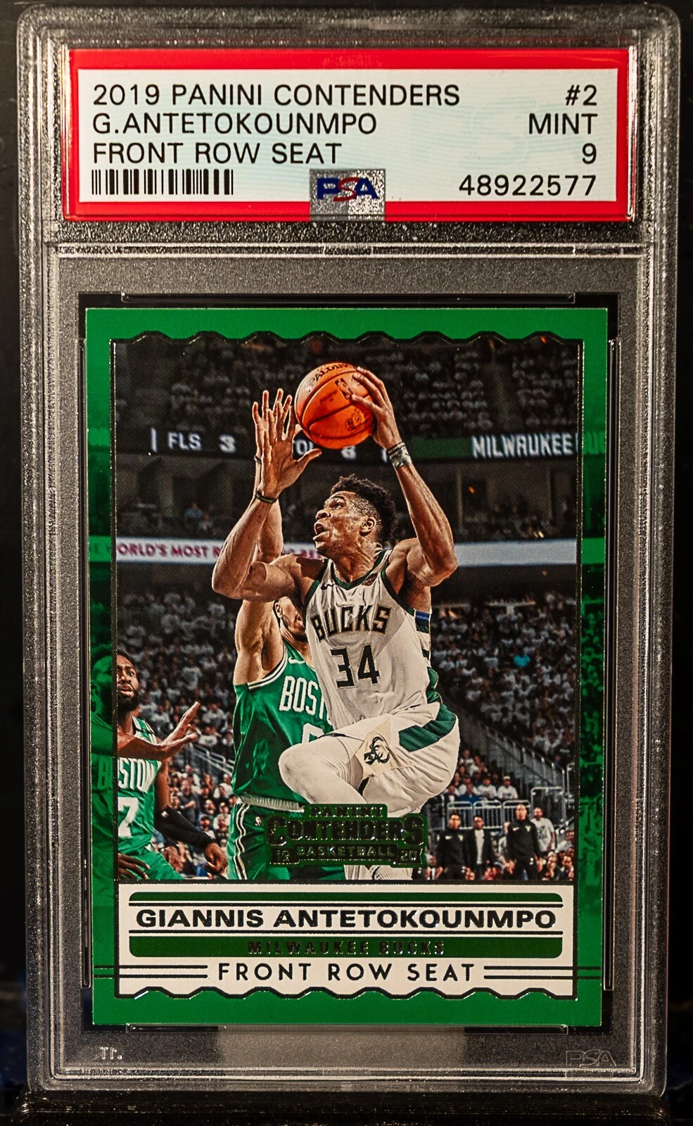 Giannis Antetokounmpo trading card