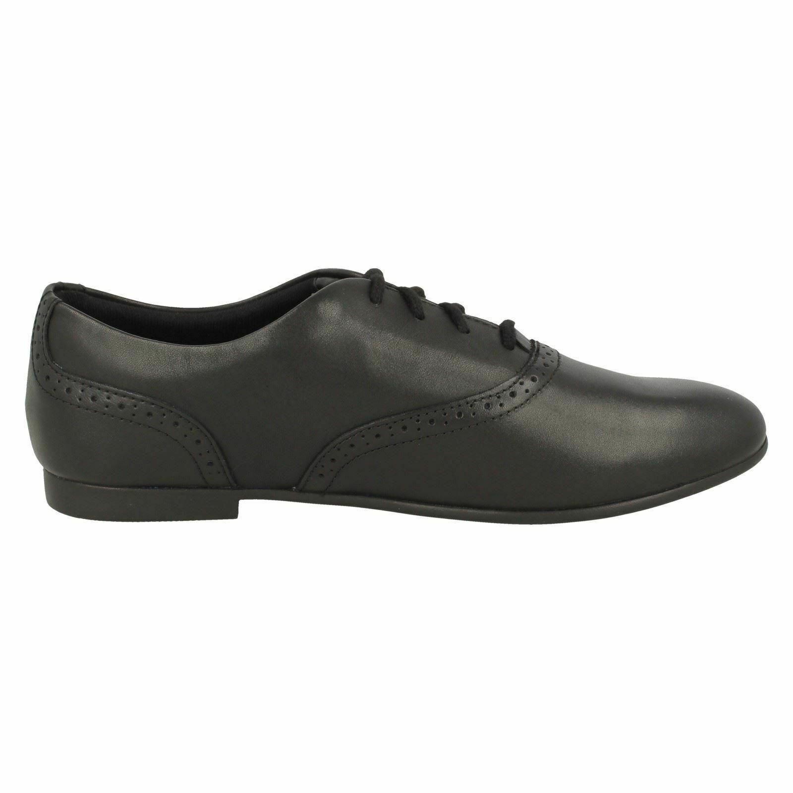 clarks senior school shoes
