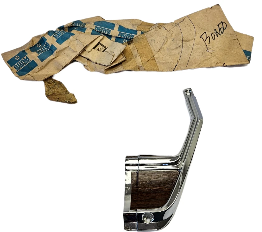 1970 Plymouth Fury Wagon Left Quarter Panel Lower Rear Molding 3419763 NOS. - Image 2 of 4