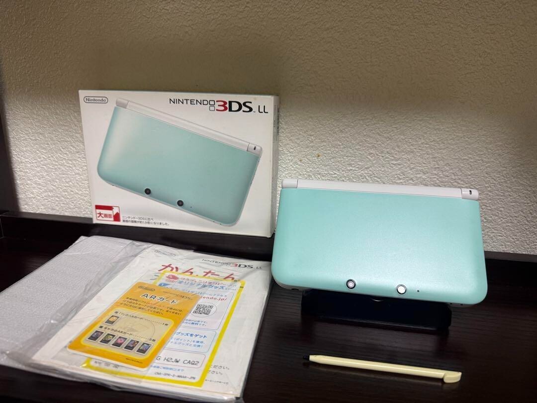 Nintendo Switch 3DSLL Nintendo 3DS XL LL Mint Green White Console with Box Japan