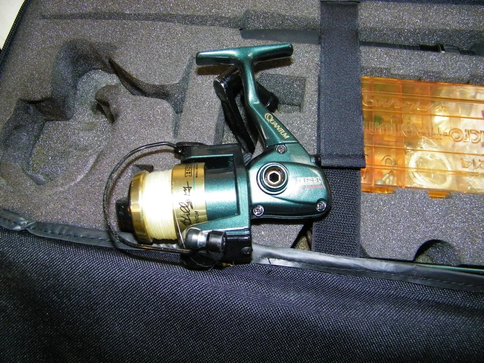 Sir Ed Hillary HS1 Fishing Reel Kit Pole, Manual, Tackle Quantum Green Gold - Image 4 of 4