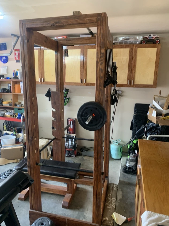 Placas de pesas Cap Barbell + estante de banco y sentadillas hechas por el hombre Foto 2 de 4