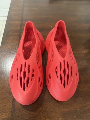 Adidas Mens Yeezy Foam RNNR Vermillion Red (Size 9)