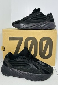 Yeezy 700 V2 Vanta | eBay