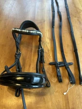 Solo Dressage Bridle Cob Black/Patent, Lumiere Padded Reins, Lemieux Pad