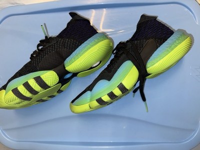 Adidas Herren Trae Young 2 JTrae Young 2 J