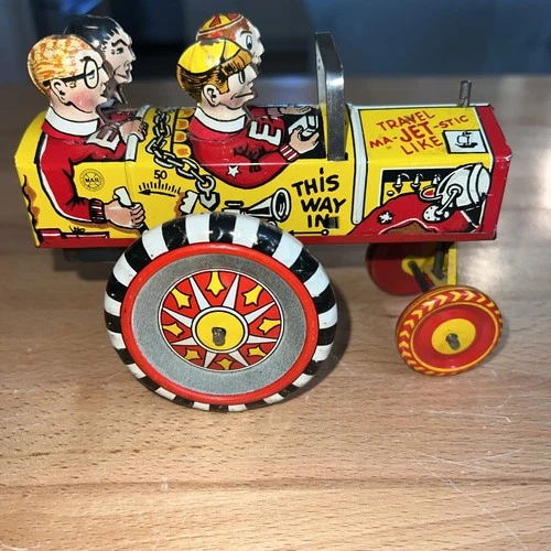 (#177).  MARX 1940'S COLLEGE BOY'S JALOPY CRAZY CAR WIND UP