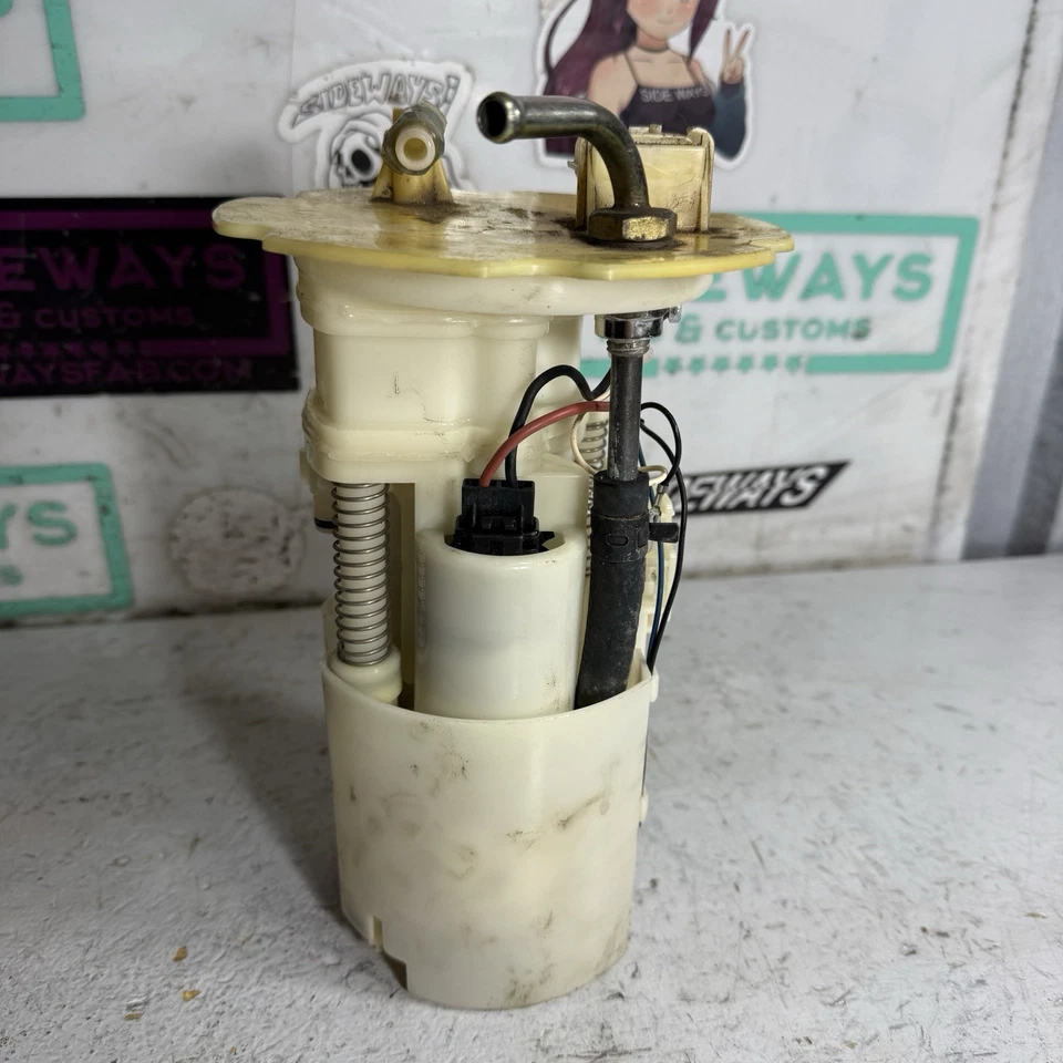 03-08 Nissan 350z Infiniti G35 Walbro 255 Bomba de combustible y unidad de envío con devolución Foto 4 de 4