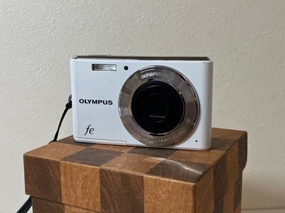 Olympus Digital Camera FE-4050 With Battery And Other Accessories (Working)