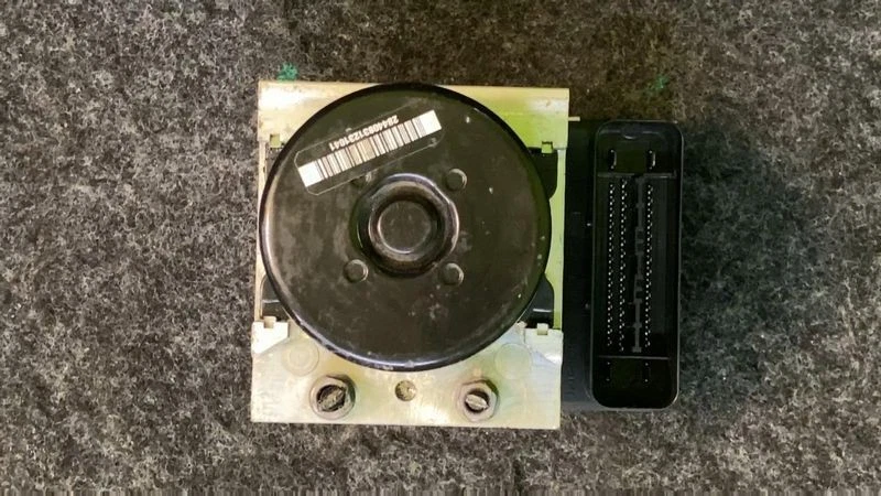 Volkswagen Jetta 2015-2016 ABS bomba actuador freno antibloqueo OEM Foto 4 de 4