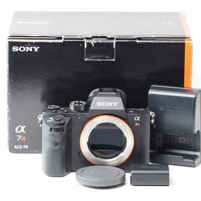 Sony ILCE-7RM2 A7R II Digital SLR Camer Body Shutter Count: 5,650 US Stock