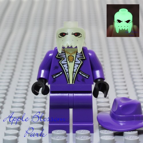 NEW Lego BRICK DADDY MINIFIG Space Police 3 Halloween Glow Fang Skull Head 5984 - Picture 4 of 4