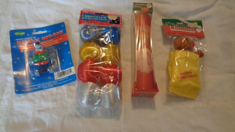 4 Vintage 60's and 70's Christmas Decor! Misc Items NIB