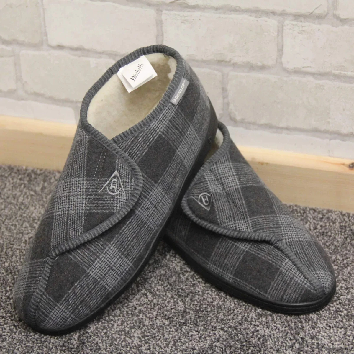 Mens slippers 12 clearance wide