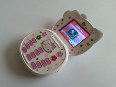 HELLO KITTY K688+ WEISS NEUW.+OVP+VIELE EXTRAS+RECHNUNG+DHL VERSAND