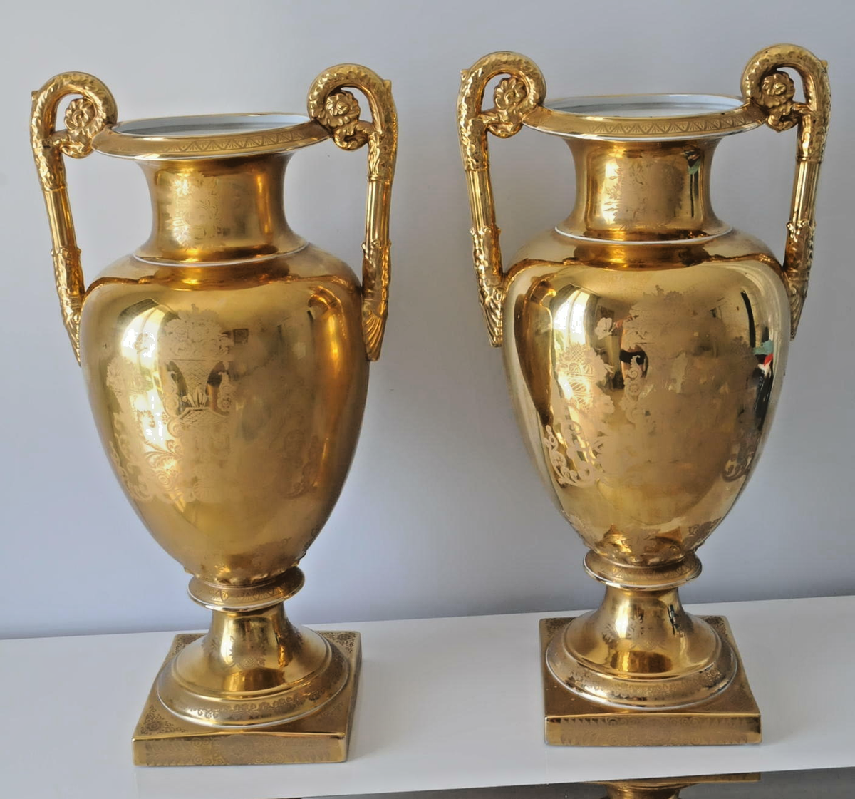 ✓19c RUSSIAN IMPERIAL TSAR NIKOLAI II ROYAL PORCELAIN VASES KOVSH