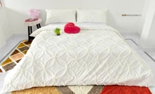 100% Cotton Ultra Luxury Tufted Pattern Duvet Cover 3 Pcs Set ( Duvet+2 Pillow )