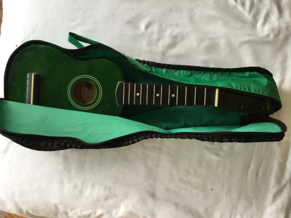 Savannah Soprano Ukulele For Parts or Repair SU-105-GN - Image 3 of 4